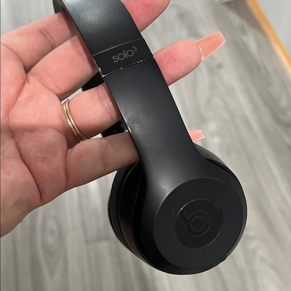 Solo3 Wireless On-Ear Headphones - Black